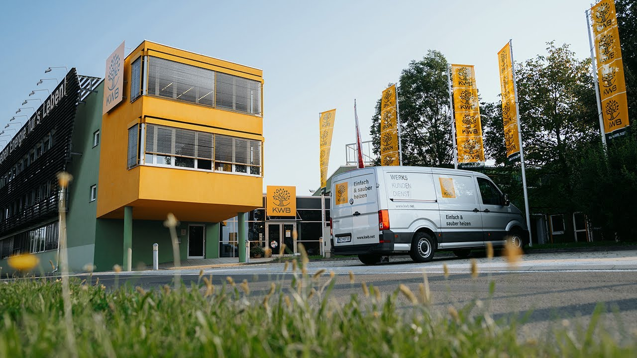 Firmast - KWB põhioskusteks on pelletikütte-, puidulaastu- (hakkepuidu) ja halukütte süsteemid.